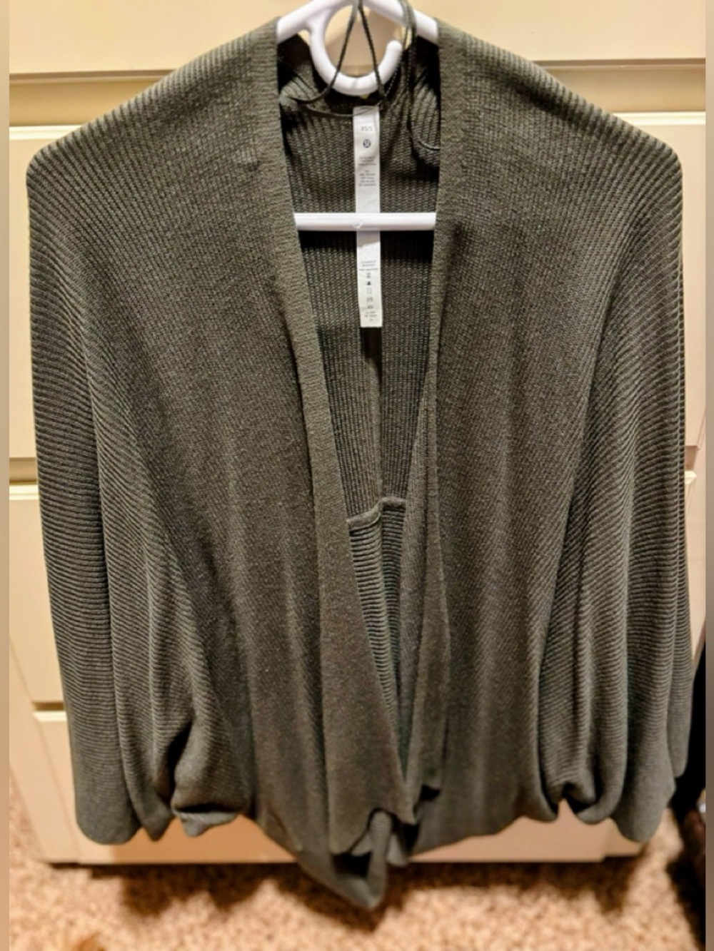 Lululemon Athletica Olive Cardigan Relaxed Fit Sweater EUC